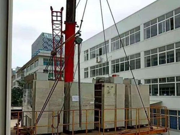 荆州市吊车公司_夏季吊车出租要注意的问题浅析